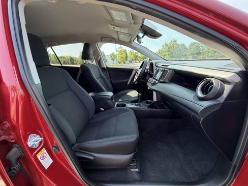 Used 2017 Toyota RAV4 LE w/ Carpet Mat Package FWD image 16