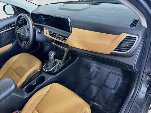 Certified 2025 Kia Seltos EX w/ EX Sunroof Package AWD/4WD image 34