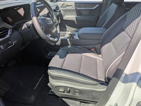 New 2025 GMC Acadia Denali image 4