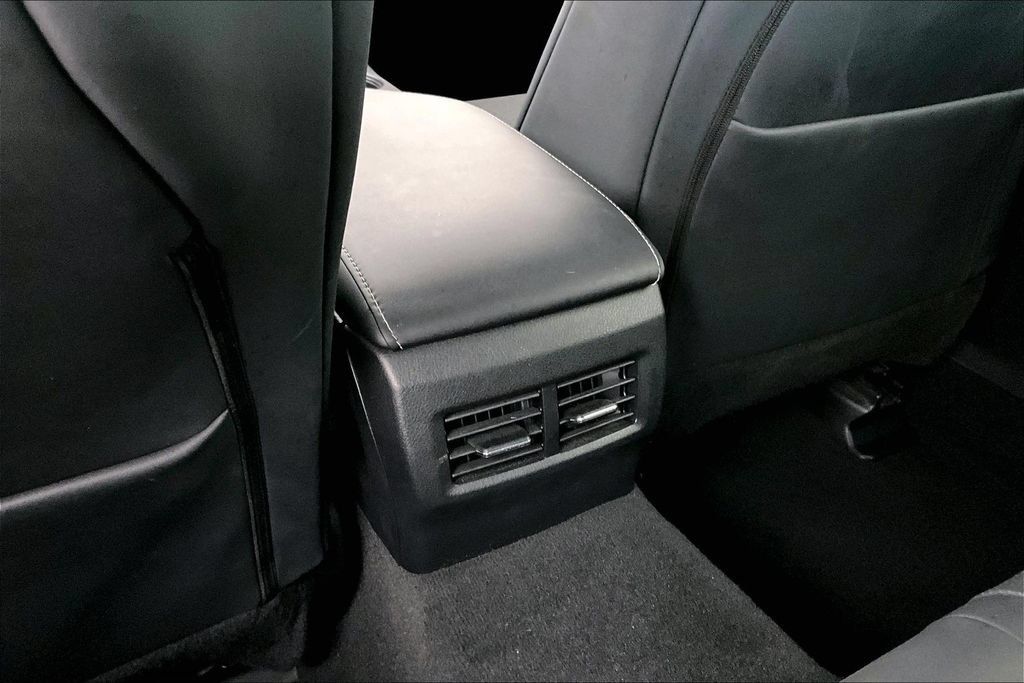 Used 2025 Lexus IS 500 w/ Accessory Package RWD image 31