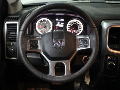 Used 2024 RAM 1500 Classic SLT image 25