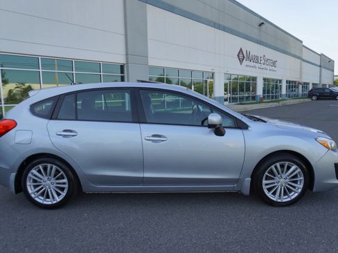 Used 2012 Subaru Impreza 2.0i Premium AWD/4WD image 8