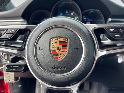 Used 2019 Porsche Macan AWD/4WD image 28