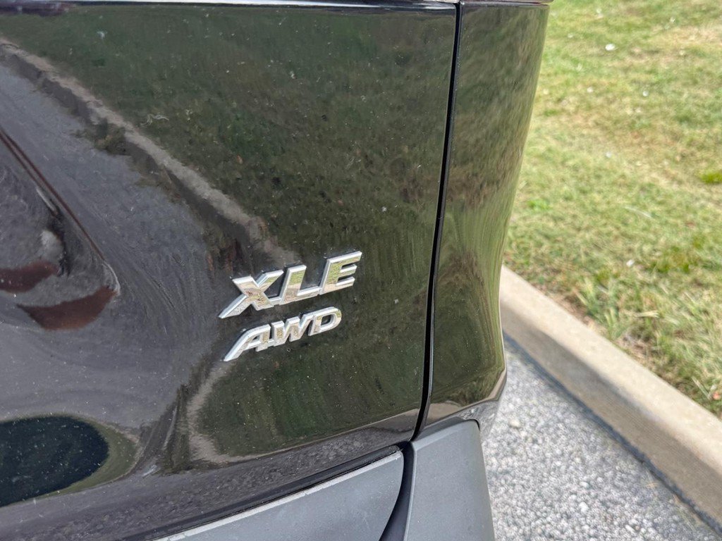 Certified 2025 Toyota RAV4 XLE AWD/4WD image 8