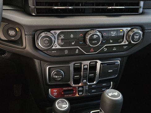 New 2026 Jeep Wrangler Unlimited Rubicon AWD/4WD image 20