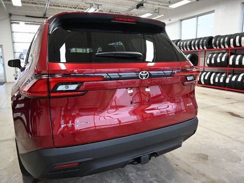 New 2026 Toyota Grand Highlander XLE image 7