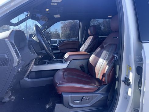 Used 2022 Ford F350 Platinum w/ FX4 Off-Road Package image 8