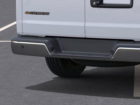 New 2026 Chevrolet Express 2500 w/ Chrome Appearance Package RWD image 14