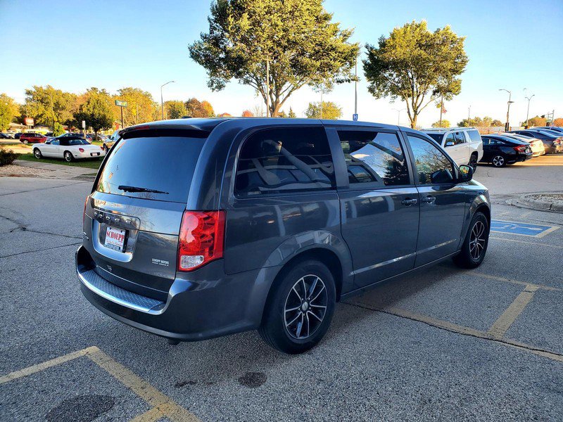 Used 2018 Dodge Grand Caravan SE w/ UConnect Hands-Free Group FWD image 5