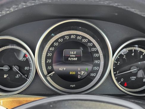 Used 2014 Mercedes-Benz E 350 4MATIC Wagon w/ Premium 1 Package image 19