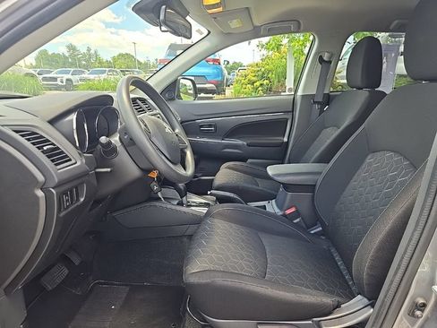 Used 2025 Mitsubishi Outlander Sport ES AWD/4WD image 6