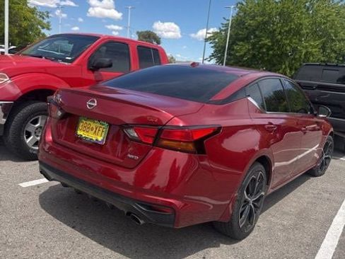 Used 2024 Nissan Altima 2.5 SR w/ SR Premium Package AWD/4WD image 10
