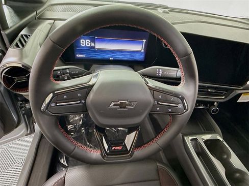 New 2026 Chevrolet Equinox EV RS image 6