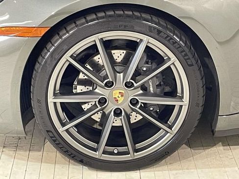 Certified 2022 Porsche 911 Carrera RWD image 11