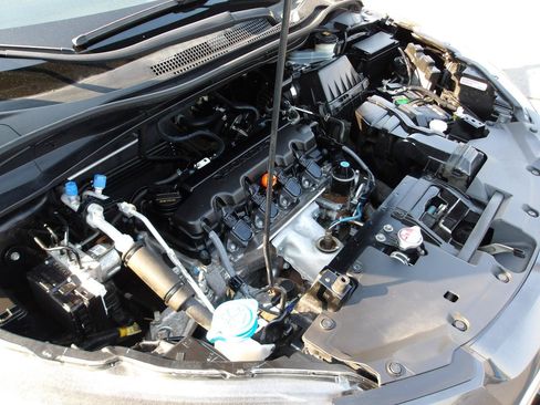 Used 2017 Honda HR-V LX image 21