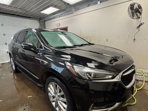 Used 2019 Buick Enclave Premium w/ Experience Buick Package image 2