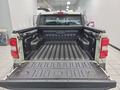 Used 2024 Ford Maverick Lariat AWD/4WD image 13