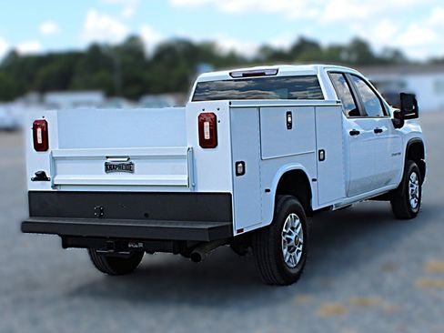Used 2025 Chevrolet Silverado 2500 W/T w/ WT Convenience Package RWD image 5