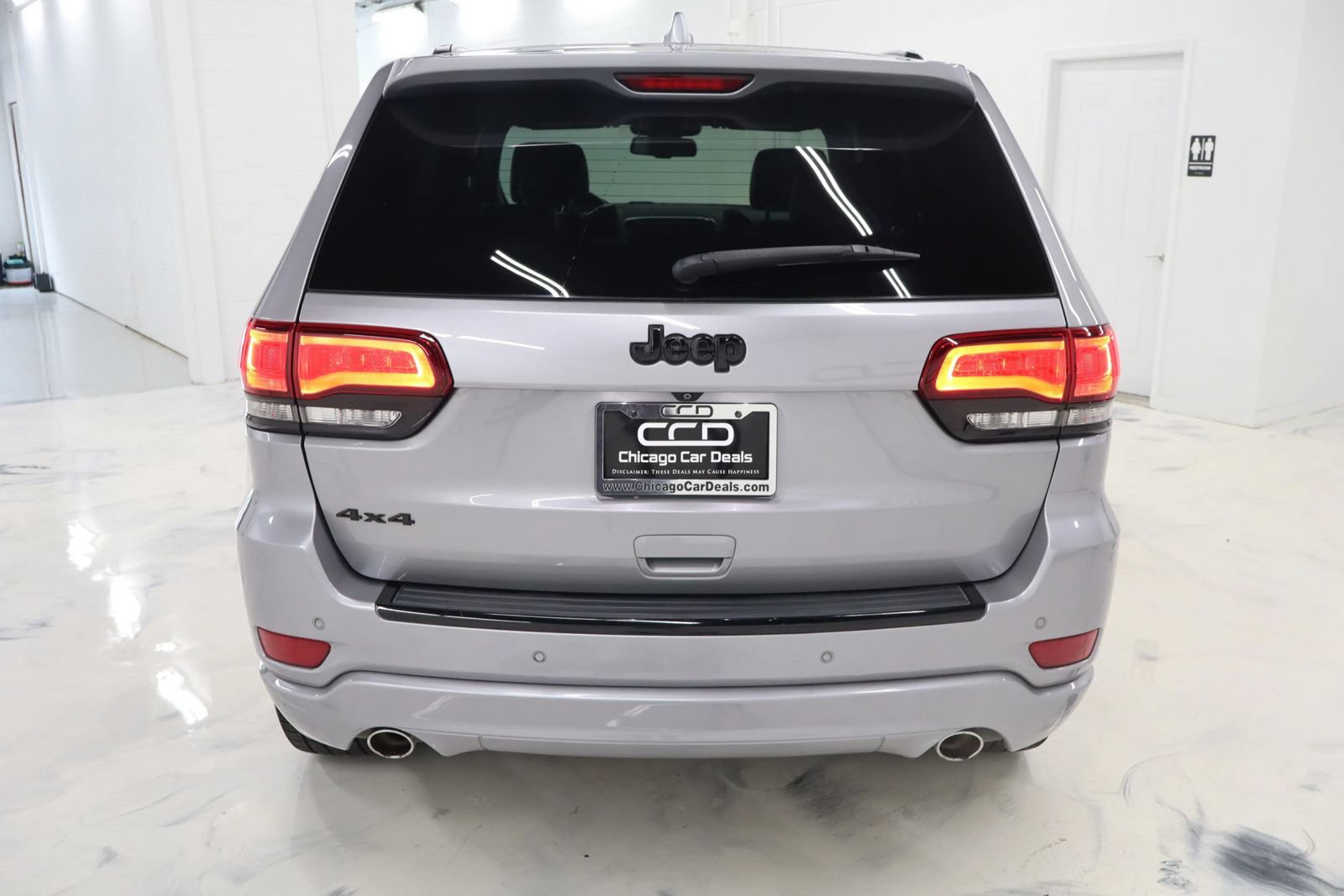 Used 2015 Jeep Grand Cherokee Altitude AWD/4WD image 7