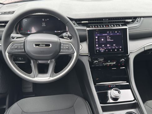 New 2026 Jeep Grand Cherokee L Laredo RWD image 27