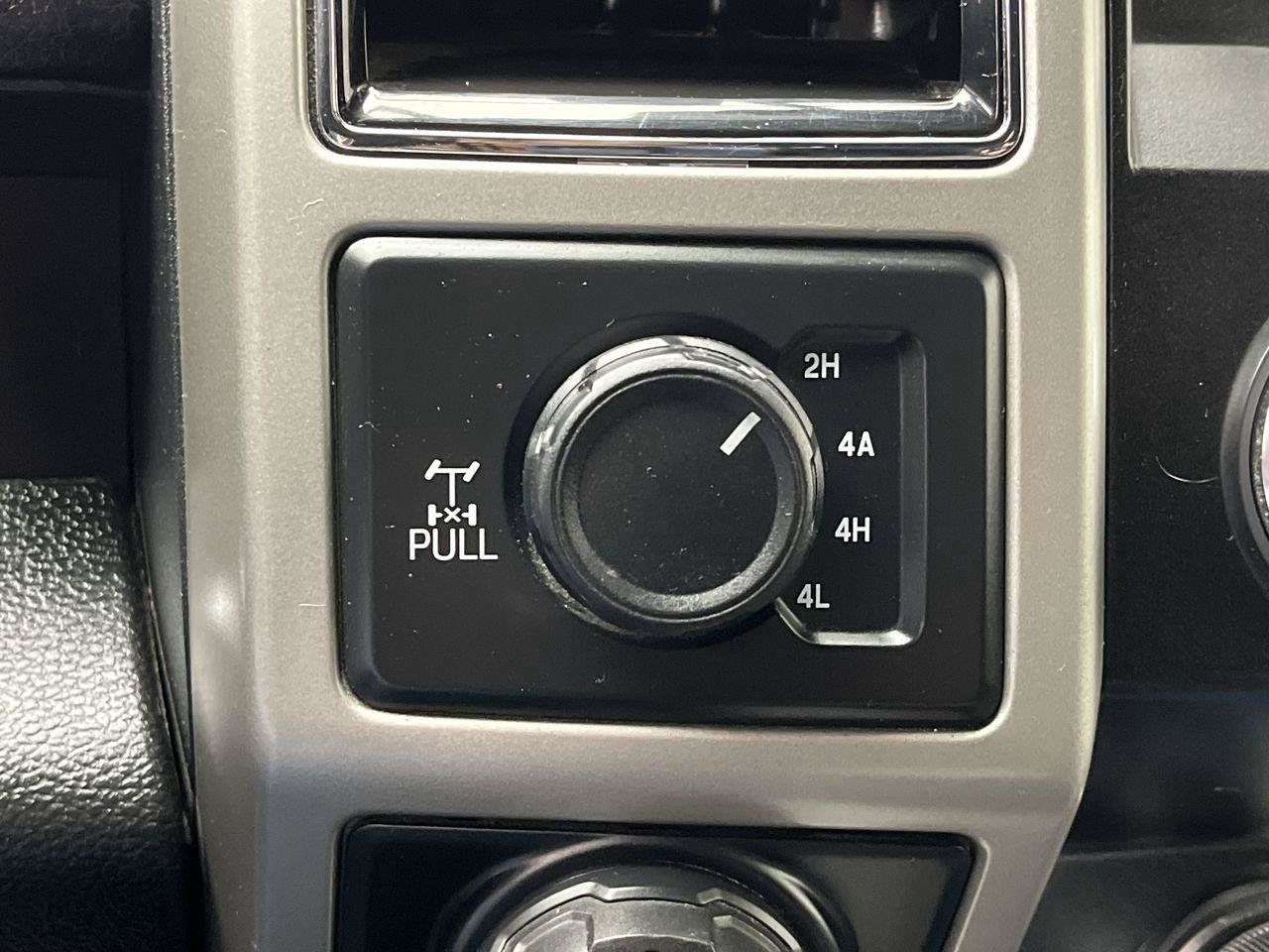 Certified 2019 Ford F150 Lariat w/ Equipment Group 502A Luxury AWD/4WD image 19