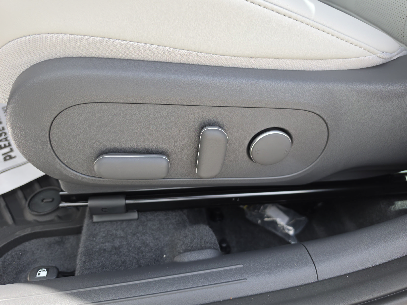 New 2027 Hyundai Kona Limited FWD image 22