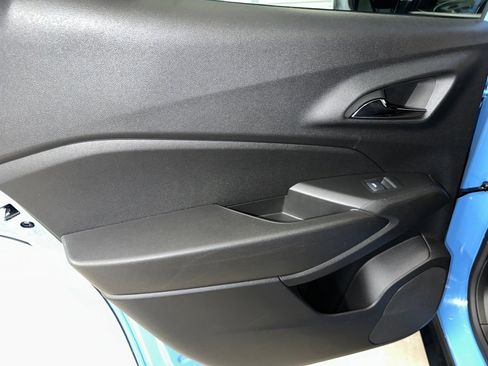 Certified 2024 Chevrolet Trax RS w/ Driver Confidence Package image 16