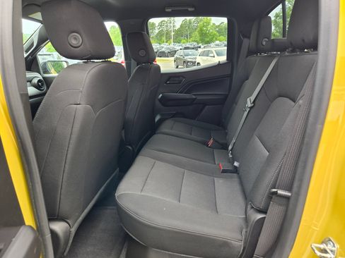 Used 2023 Chevrolet Colorado Trail Boss w/ Technology Package AWD/4WD image 35