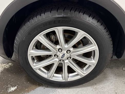 Used 2017 Ford Explorer Limited image 10