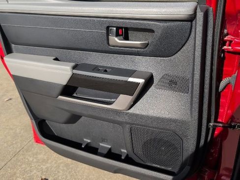 Used 2022 Toyota Tundra Limited image 8