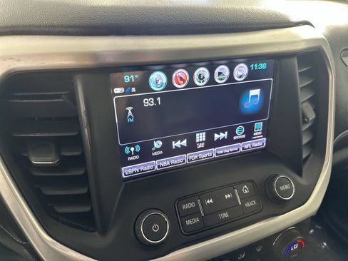 Used 2019 GMC Acadia SLT FWD image 16