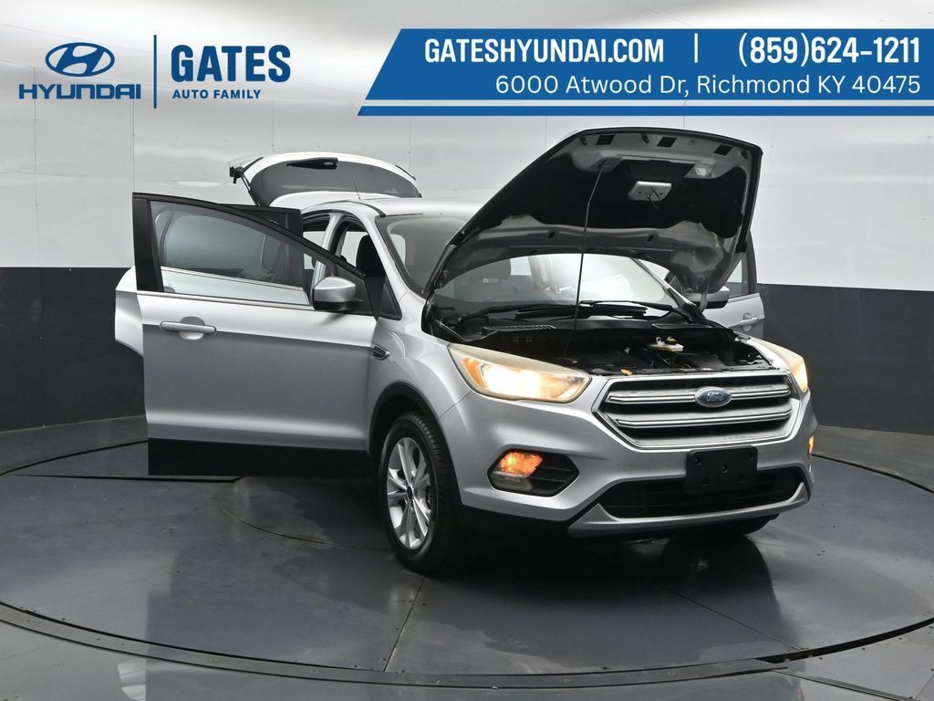 Used 2017 Ford Escape SE AWD/4WD image 56