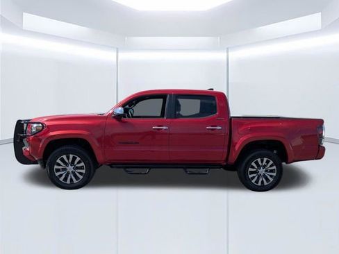 Used 2020 Toyota Tacoma Limited image 7