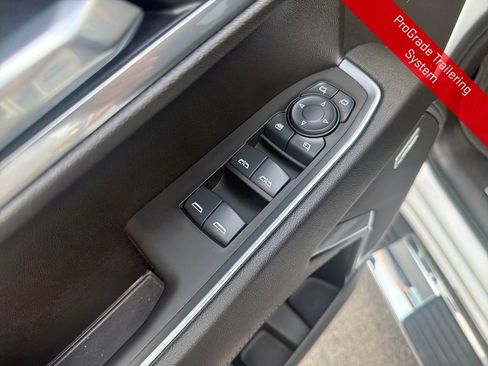 Used 2025 GMC Sierra 1500 SLT w/ SLT Premium Package AWD/4WD image 13