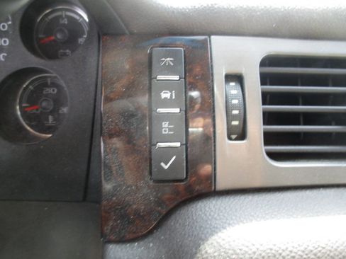 Used 2012 GMC Yukon Denali image 29