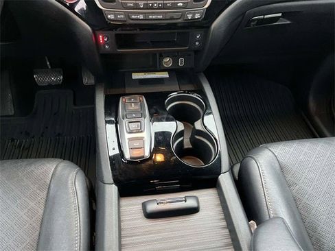 Used 2019 Honda Passport Elite image 12