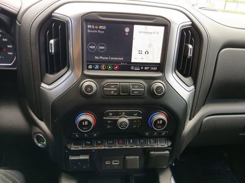 Used 2021 Chevrolet Silverado 1500 LTZ AWD/4WD image 21