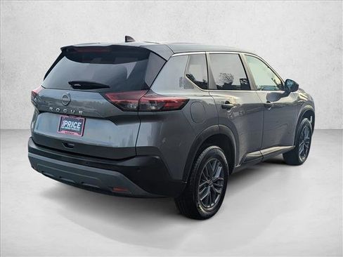 Used 2023 Nissan Rogue S image 5