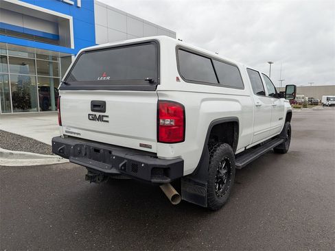 Used 2018 GMC Sierra 3500 SLT image 35