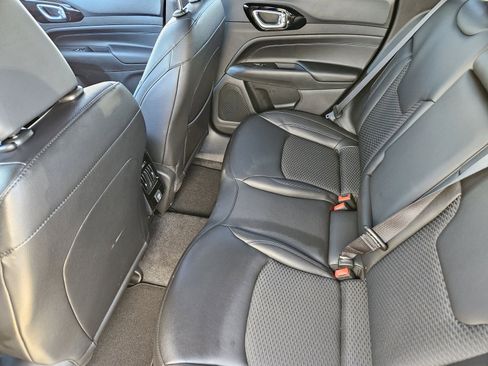 New 2026 Jeep Compass Latitude image 26