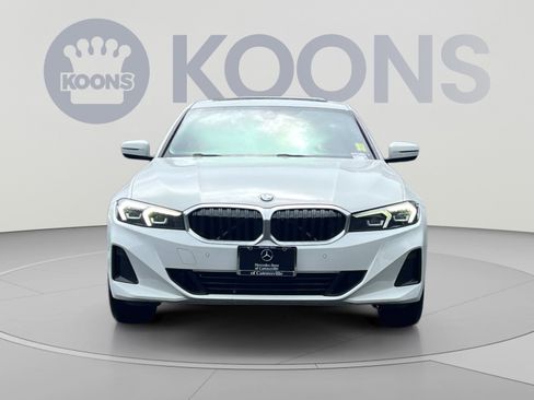 Used 2023 BMW 330i xDrive Sedan w/ Premium Package AWD/4WD image 4