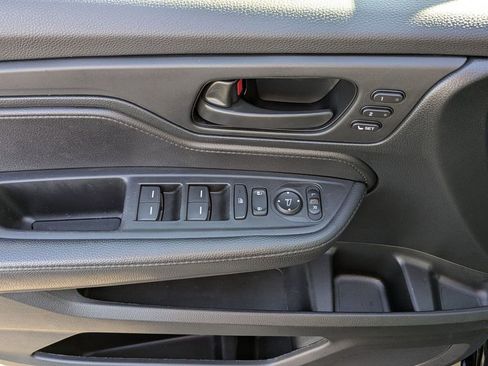 Certified 2023 Honda Odyssey Sport image 5