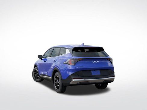New 2026 Kia Sportage EX FWD image 4