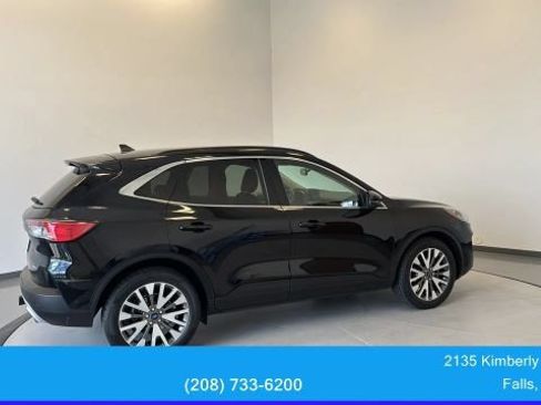 Used 2020 Ford Escape Titanium AWD/4WD image 14