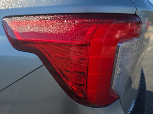 Used 2020 Ford Explorer XLT w/ Equipment Group 202A RWD image 35