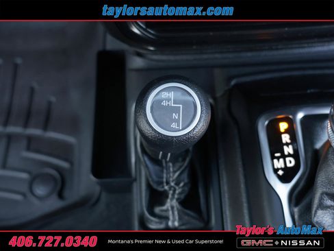 Used 2021 Jeep Wrangler Unlimited Sahara w/ Uconnect 4C Nav & Sound Group image 24