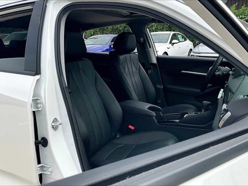 Used 2025 Acura Integra image 9