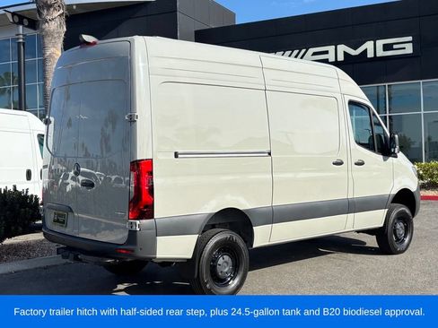Used 2025 Mercedes-Benz Sprinter 2500 image 4
