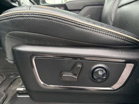 Used 2022 RAM 1500 Limited image 27