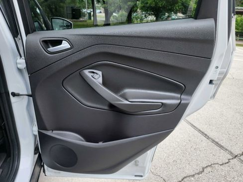 Used 2016 Ford Escape SE FWD image 29
